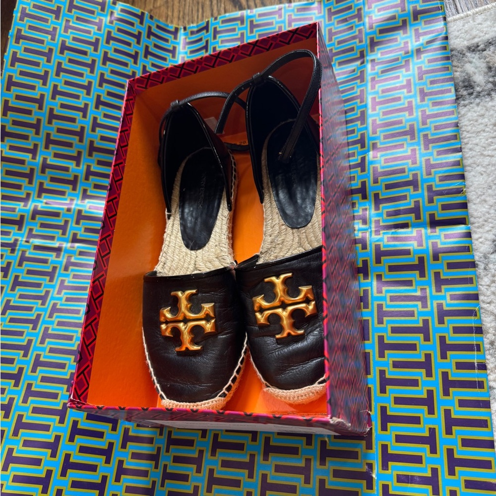 Tory Burch Eleanor Dorsay Espadrille - Picture 1 of 14